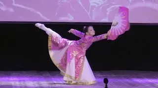 Китайский танец с веером