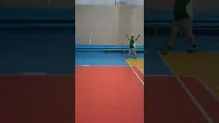джамаат мечети "Иман" играют футбол