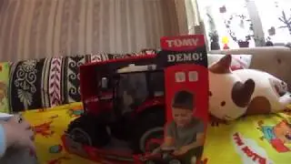 Супер крутой трактор Матвея.