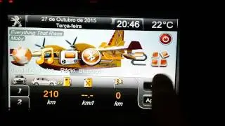 Central Multimídia LogiGO (RoadRover) modificada no Peugeot 3008
