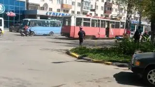 Трамвай имеет преимущество