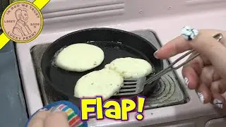 Breakfast Pancakes & Sausage Miniature Kitchen Cooking!  1950's Oven