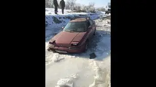 Утопил машину в речке Старое видео