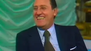 Alberto Sordi - Te non ce vai a messa? Sei musulmano?
