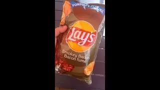 Lay's Smokey Bacon chips