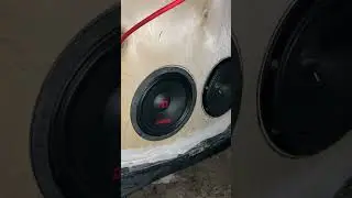 Громкий скутер #урал #автозвукдома #bass #uralsound #subwoofer #автозвук #автозвукболезнь #speaker