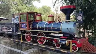 school tour/tour/school/train/Baroda musiam/musiam/kamati Baugh/કમાટી બાગ/વડોદરા