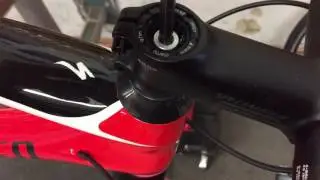 How to remove a SPECIALIZED Expander wedge without damaging it