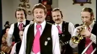 Brotzeitpolka  HOT DOGS