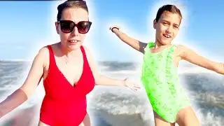 🕵🏻‍♀️ MAMA o IMITĂ pe TEO 👩 24 de ore ⏰ Ajungem la MARE în ROMÂNIA 🇷🇴