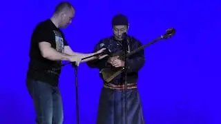 Барынмаа Айдаш исполняет тувинские частушки. Как всегда отличное горловое пение. throat singing.
