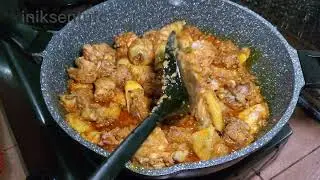 Rendang ayam kampung kesukaan inik Sentu...