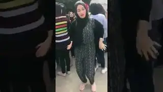 Türbanlı güzelin dansı