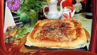 Pie with mushrooms and chicken giblets.