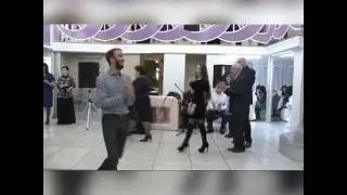На свадьбе