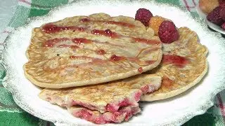 Pancakes with berries