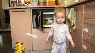 Ребенок внезапно описался:)