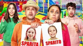 MATTIA E GIORGIA È SCOMPARSA IN GITA AL PARCO GIOCHI CON TUTTI I NOSTRI AMICI E NON LA TROVIAMO PIÙ!