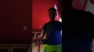 не лайкой это видео я скоро вернусь