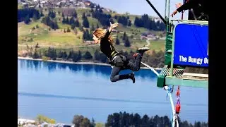 LEDGE BUNGY in Queenstown, new zealand