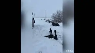 Решил обновить погрузчик, купил быстросъёмный.