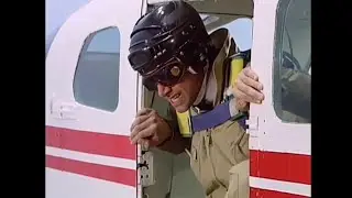Full House - Uncle Jesse jumps out of a plane