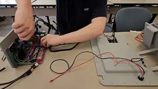 Smart Case | PART 7 : Wiring the screen to the bottom of the case