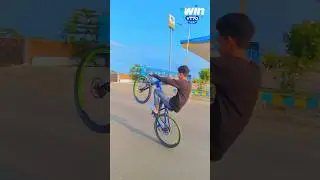So risky!😱 #cyclestunt #stunt #mtb #wheelie #failbikelife #rider #bike #cycle