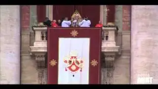 Christmas 2010:  Pope  Benedict XVI - Prayer in Latin, St Peter's Square