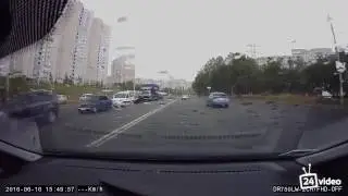 Лихач катапультировался из машины