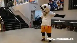 tanzender Panda