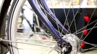 How to take out front wheel with Shimano Nexus brake
