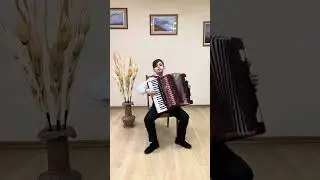 В.Шаинский «Песенка про кузнечика »,исполняет Костылев Ярослав ,2 класс 