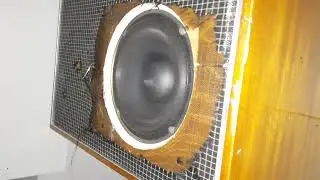 Саб из советской колонки
