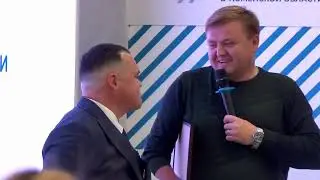 Вот и встретились два председателя,  подняли паруса на Андреевском