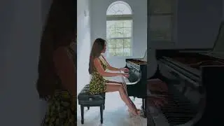 Lola - Interstellar Main Theme (Dreamy piano)