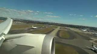 B787 Scoot Airlines take-off from Sydney Kingsford Smith Airport