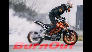 Bike Burnouts at DHA Multan Auto Show 2023