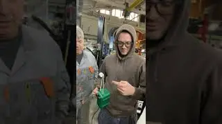 Сунь палец!
