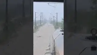 Cale ferata inundata intre Suceava si Varatec