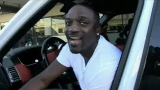 What happened to Akon?!