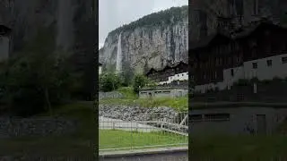 #switzerland #swissalps #village #viral #wasserfall #nature #paradise #shorts #youtubeshorts 🇨🇭