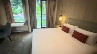 Divalux resort & Spa Bangkok, Deluxe room with pool view.