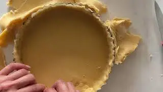 Crostata di mele alle mandorle, ricetta per un dolce DELIZIOSO ma facile da fare!