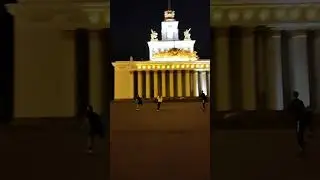 ребята на ВДНХ катаются на роликах #shorts