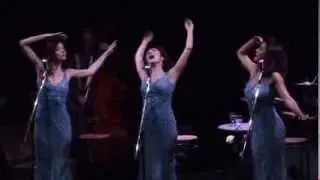 The Blue Dolls sing Però mi vuole bene