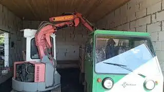 Мини трактор в деле. Копаем смотровую яму в гараже.