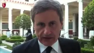 Alemanno consegna il 
