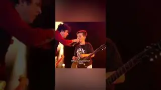 Fan Plays Guitar with GREEN DAY
