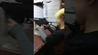 Женя в тире